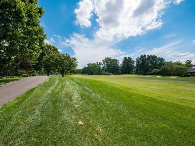 9155 N Moors Place N, Dublin, OH 43017