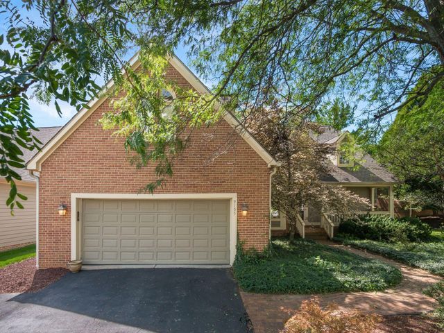 9155 N Moors Place N, Dublin, OH 43017