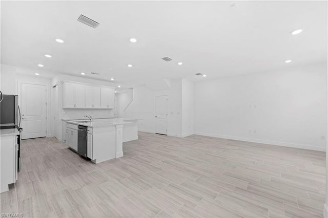 4246 Sonoma Oaks CIR, Naples, FL 34119