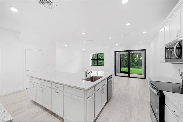4246 Sonoma Oaks CIR, Naples, FL 34119