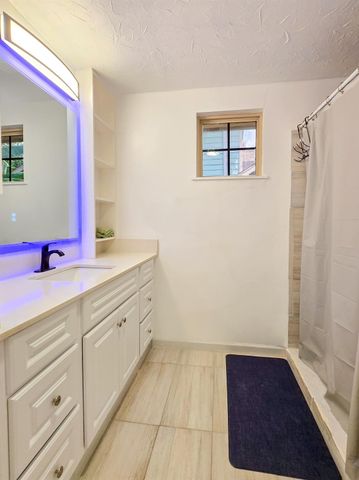 4717 Edmund Street, Houston, TX 77020