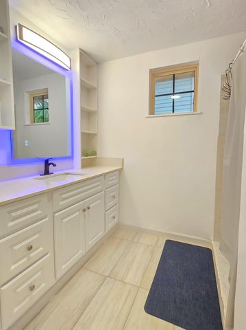 4717 Edmund Street, Houston, TX 77020