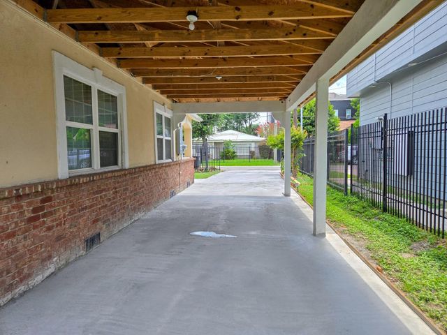 4717 Edmund Street, Houston, TX 77020