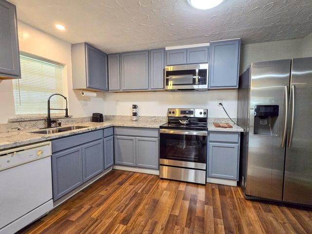 4717 Edmund Street, Houston, TX 77020