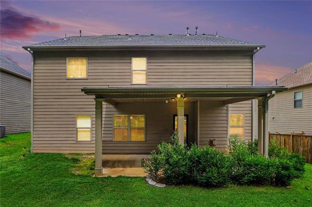 605 Stream Court, Fairburn, GA 30213
