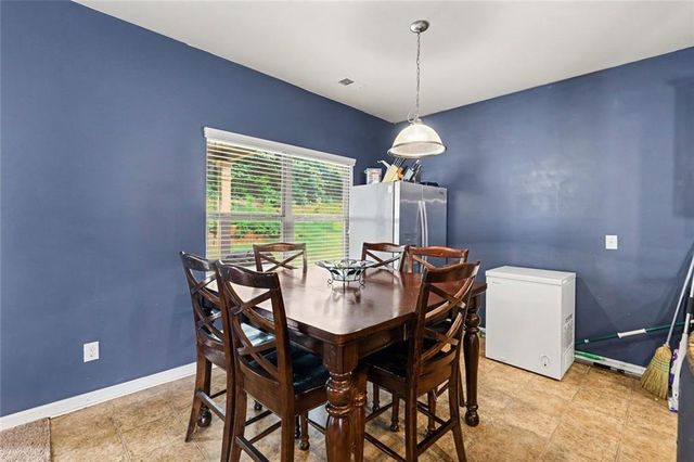 605 Stream Court, Fairburn, GA 30213