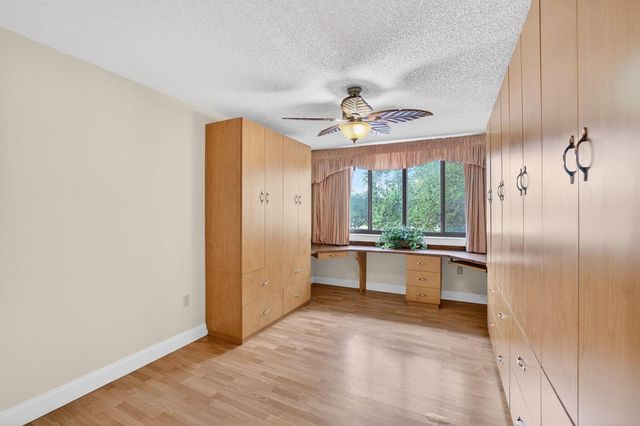 1410 Sheridan Street 19i, Hollywood, FL 33020