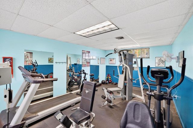 1410 Sheridan Street 19i, Hollywood, FL 33020