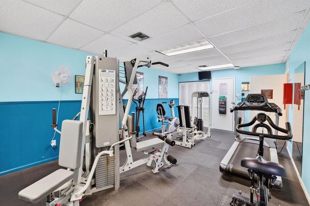 1410 Sheridan Street 19i, Hollywood, FL 33020