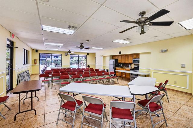 1410 Sheridan Street 19i, Hollywood, FL 33020