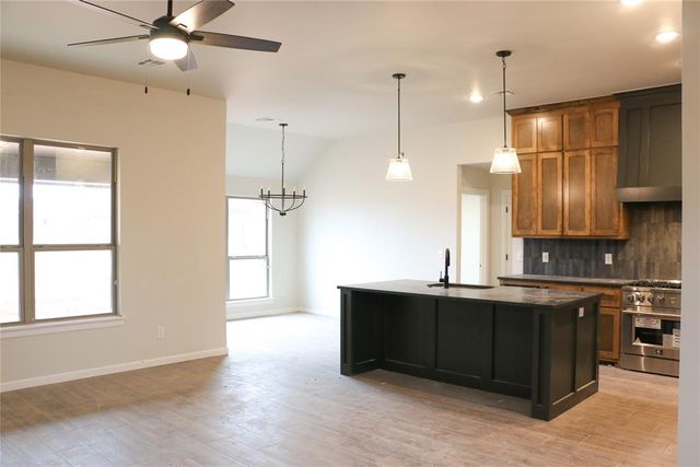 621 Trails End Drive, Shawnee, OK 74804