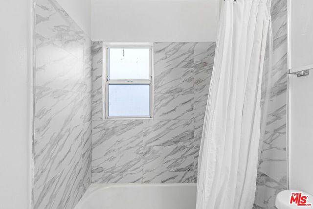 1342 Yale Street B, Santa Monica, CA 90404