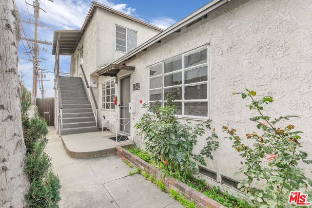 1342 Yale Street B, Santa Monica, CA 90404