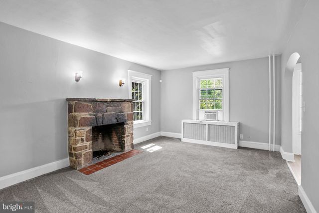 8633 FOWLER AVE, Parkville, MD 21234