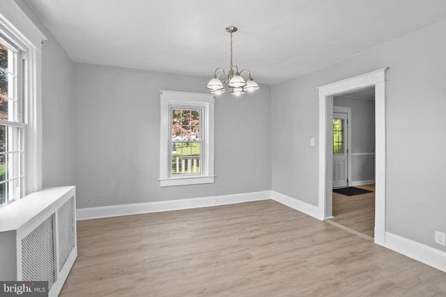 8633 FOWLER AVE, Parkville, MD 21234