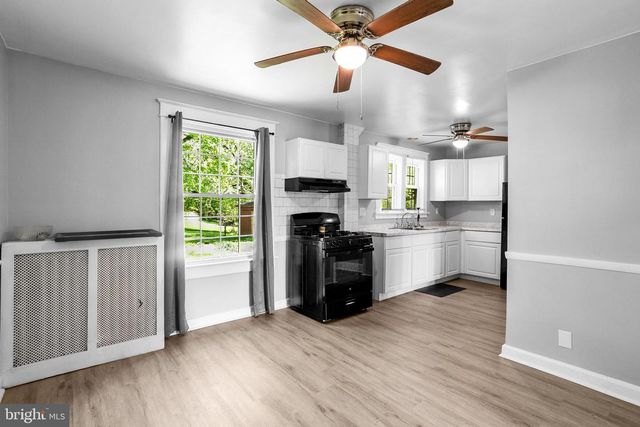 8633 FOWLER AVE, Parkville, MD 21234