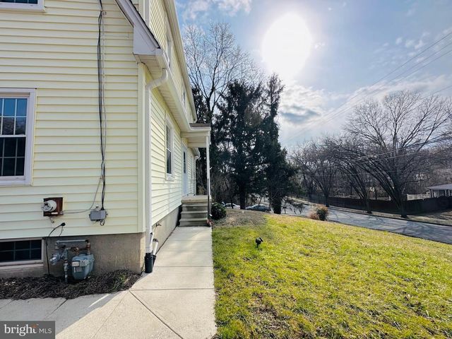 8633 FOWLER, Parkville, MD 21234