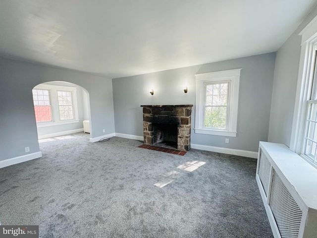 8633 FOWLER, Parkville, MD 21234