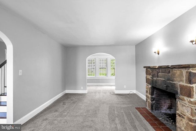 8633 FOWLER AVE, Parkville, MD 21234