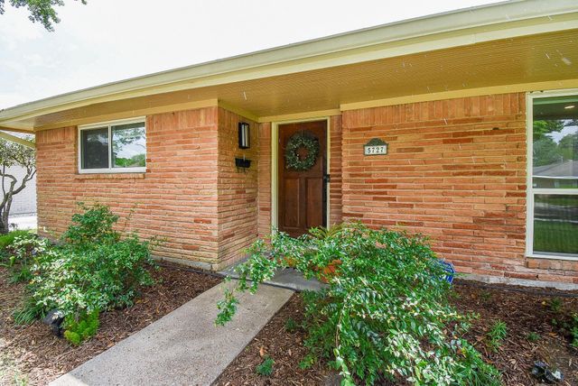 5727 Arboles Drive, Houston, TX 77035