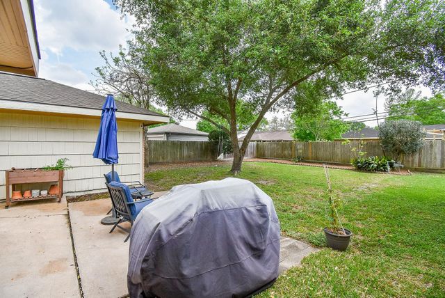 5727 Arboles Drive, Houston, TX 77035