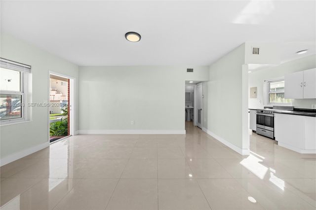 1203 Marseille Dr 21, Miami Beach, FL 33141