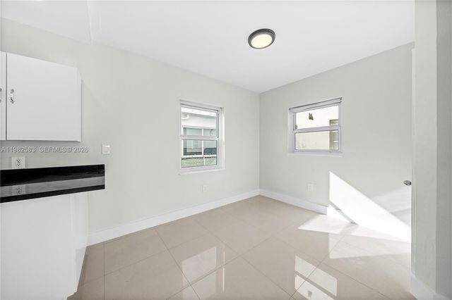 1203 Marseille Dr 21, Miami Beach, FL 33141
