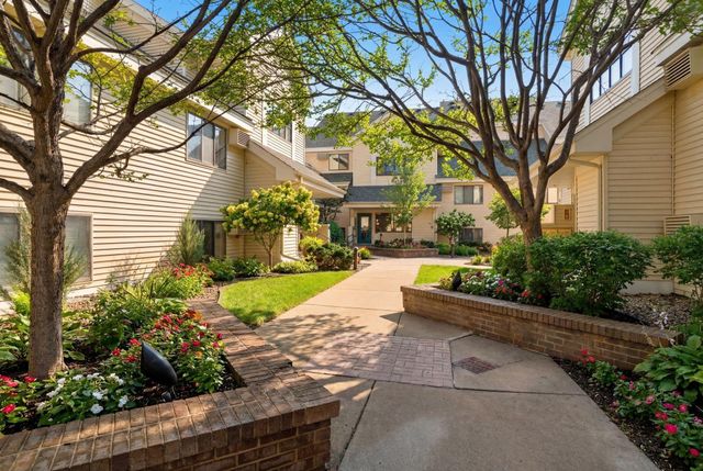 7605 Edinborough Way 6115, Edina, MN 55435