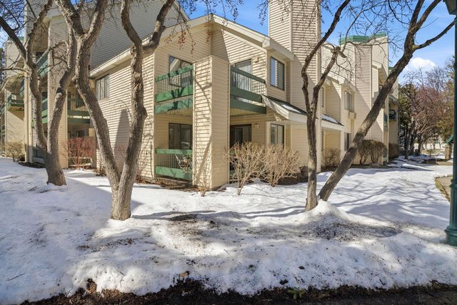 7605 Edinborough Way 6115, Edina, MN 55435