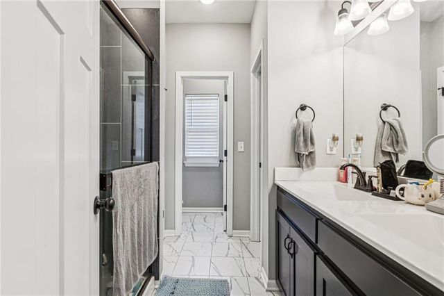 409 Lilly Lane, Liberty, MO 64068