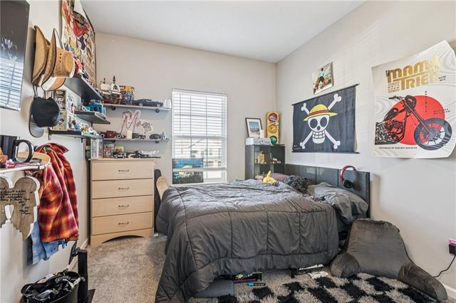 409 Lilly Lane, Liberty, MO 64068