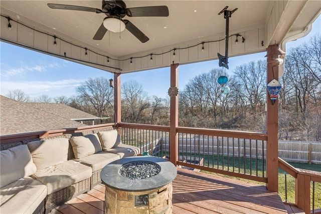 409 Lilly Lane, Liberty, MO 64068