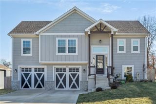 409 Lilly Lane, Liberty, MO 64068