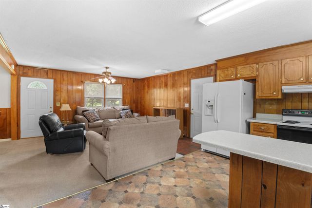115 Oak Brook Court, Liberty, SC 29657