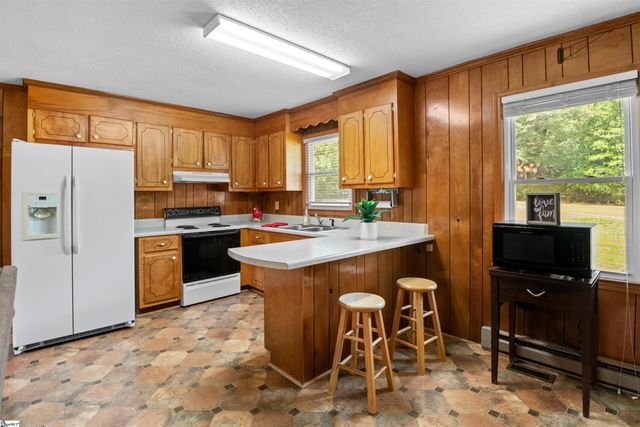 115 Oak Brook Court, Liberty, SC 29657