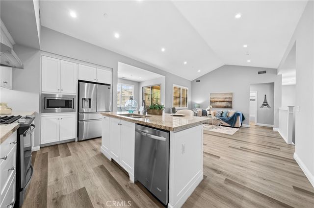 202 Bishop Landing, Irvine, CA 92620