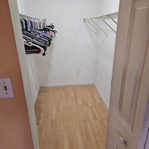 3007 N Oakland Forest Drive 204, Oakland Park, FL 33309