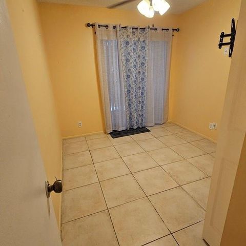 3007 N Oakland Forest Drive 204, Oakland Park, FL 33309