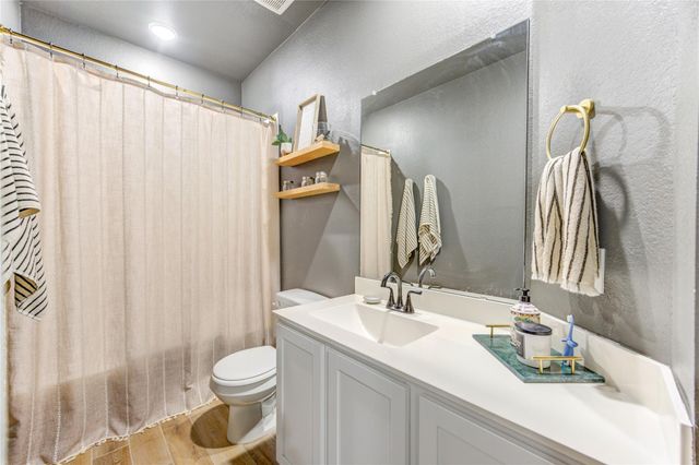 5009 Coral Vine Court, Pearland, TX 77584