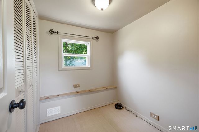 165 Laurelwood Lane, Danbury, CT 06811