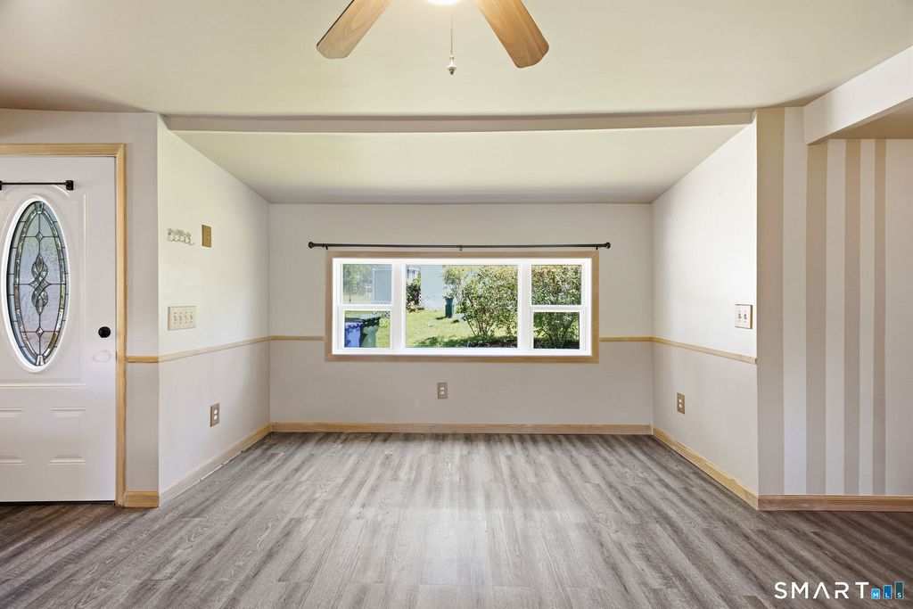 165 Laurelwood Lane, Danbury, CT 06811