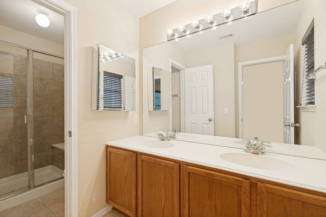 2324 Stoneleigh Place, Mckinney, TX 75071