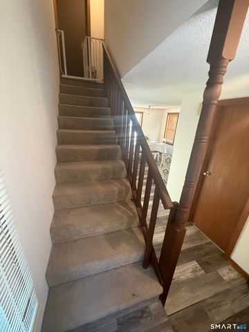 9 Brown Avenue, Windsor, CT 06095