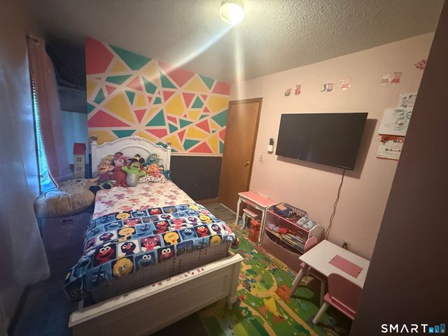 9 Brown Avenue, Windsor, CT 06095