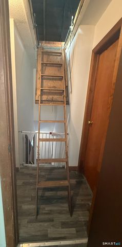 9 Brown Avenue, Windsor, CT 06095