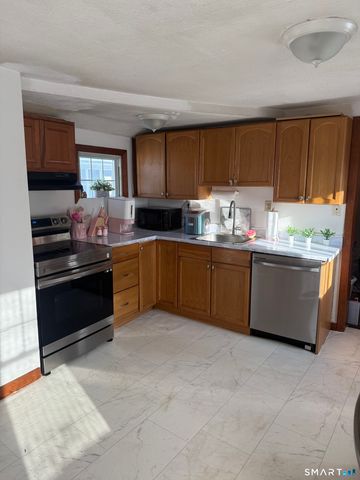 9 Brown Avenue, Windsor, CT 06095