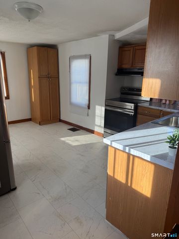 9 Brown Avenue, Windsor, CT 06095