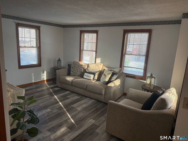 9 Brown Avenue, Windsor, CT 06095