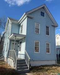 9 Brown Avenue, Windsor, CT 06095