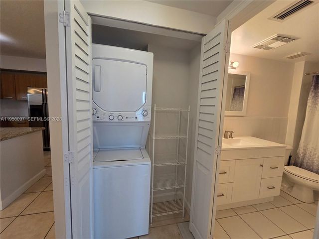 471 NE 25th St 601, Miami, FL 33137